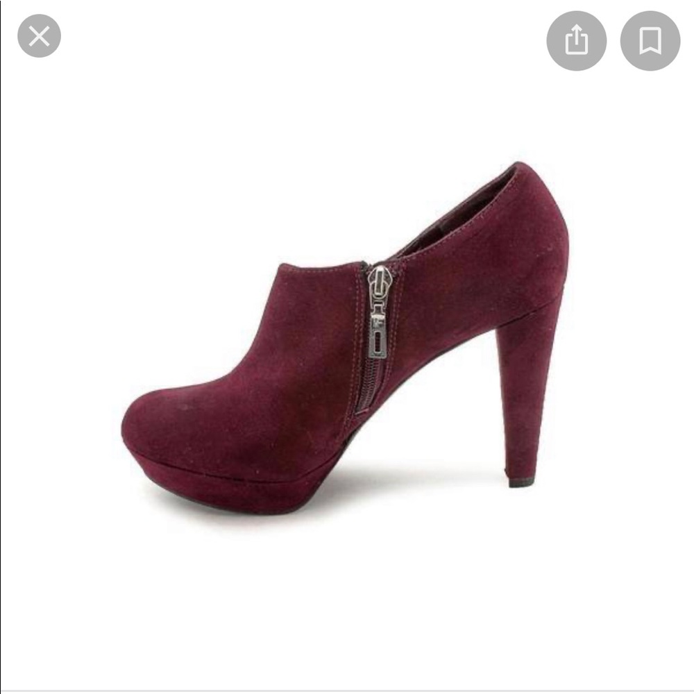 Marc Fisher 8M Faux Suede Booties Burgundy Wine